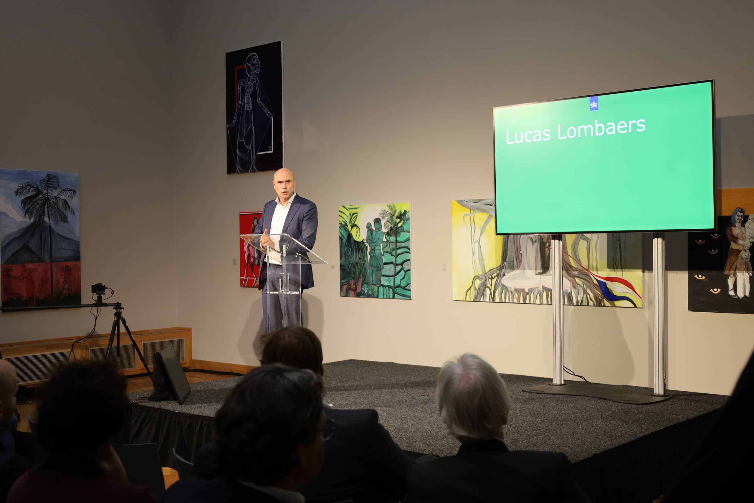 Lucas Lombaers, programmadirecteur van het rijksbrede programma Open Overheid, vertelt over het belang van het programma binnen het Rijk